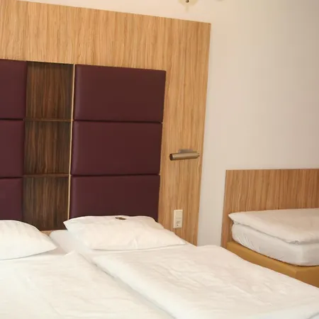 Hotel & Backmulde
