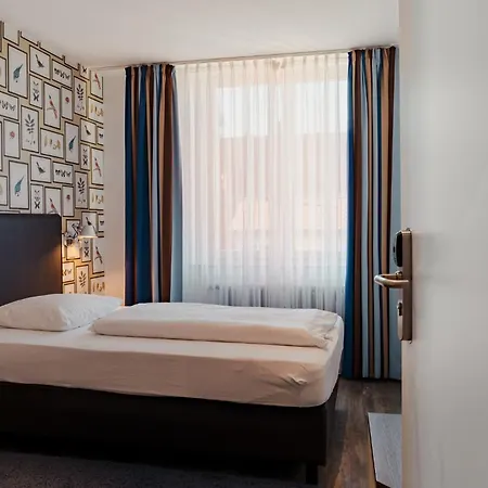 & Backmulde 3* Heidelberg