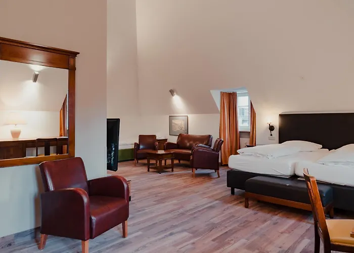 Hotel & Backmulde 3*