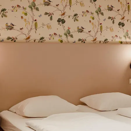 Hotel & Backmulde