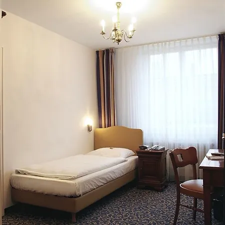 & Backmulde Hotel 3*