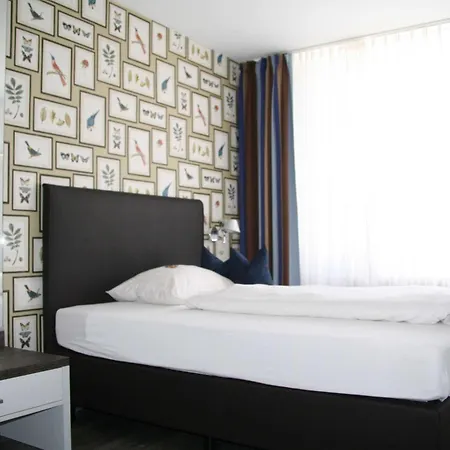 & Backmulde 3* Heidelberg